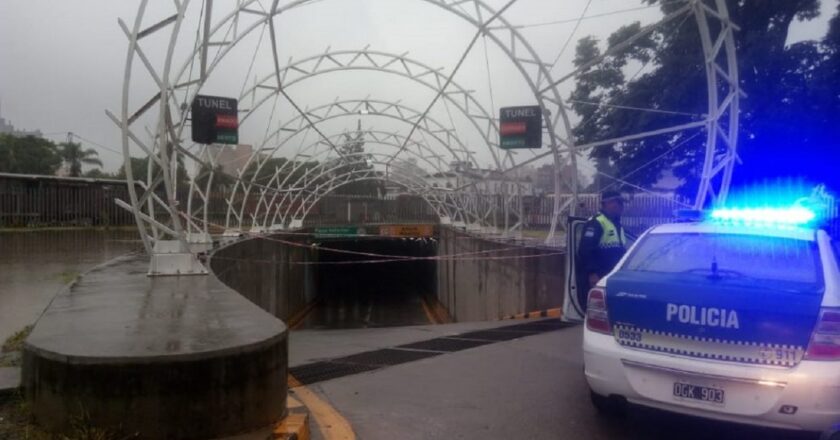 Atención: continúa cortado el túnel de la calle Mendoza