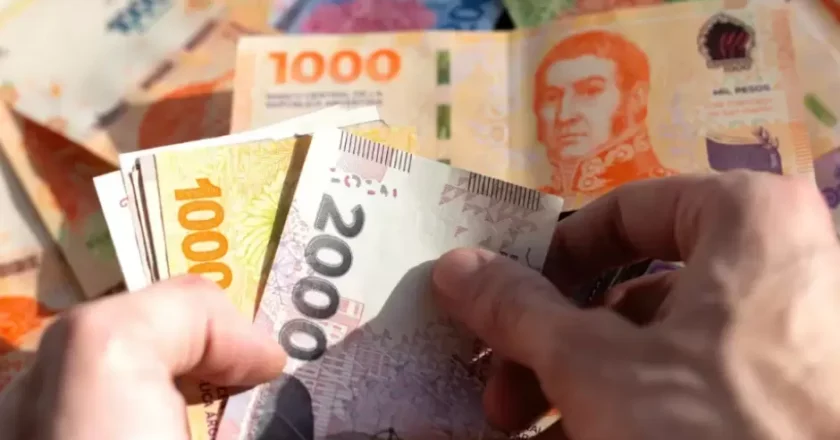 Gobierno fija el nuevo salario mínimo: cómo aumenta y desde cuándo