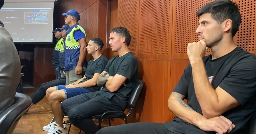 Tres de los jugadores de Vélez deberán cumplir prisión domiciliaria en Tucumán 90 días