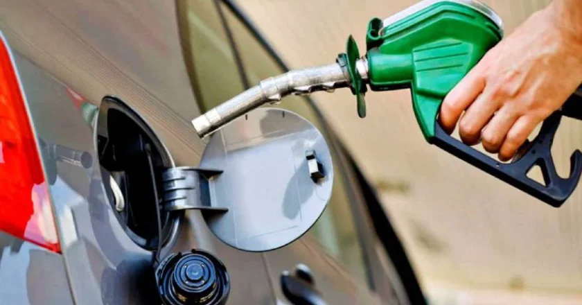 El Gobierno aumentó el impuesto a los combustibles