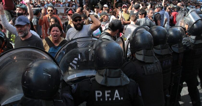 Convocan a manifestarse en Plaza de Mayo por los detenidos en el Congreso