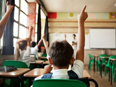 La provincia vuelve a clases con “Jornada Completa” en 63 escuelas