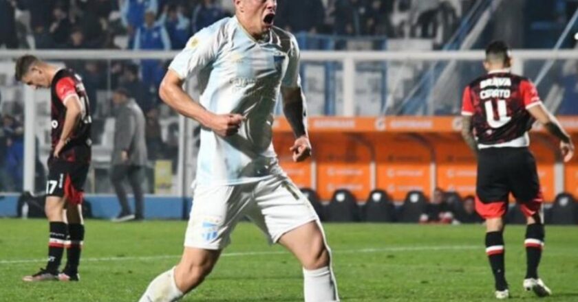 Con el “Pulga” Rodríguez como titular, Atlético Tucumán volvió a la victoria