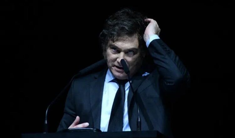 Javier Milei justificó el veto total a la reforma jubilatoria