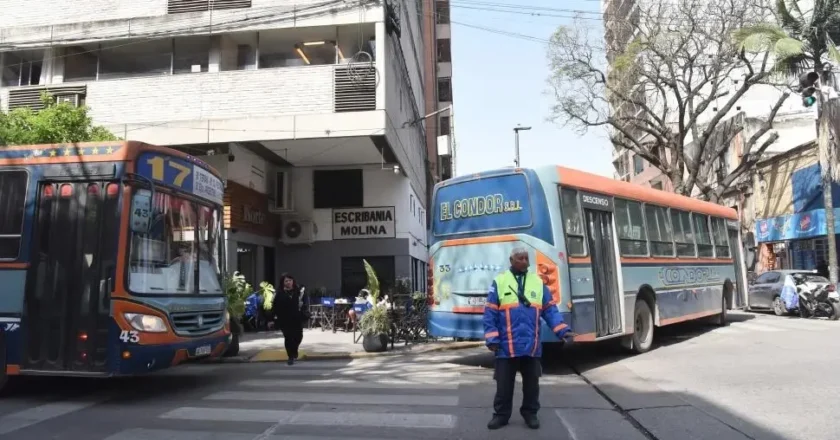 UTA sostiene el paro en la Capital y se agrava la crisis del transporte