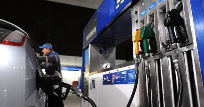 ¿Cuánto cuesta la nafta tras la baja de precios en Tucumán?