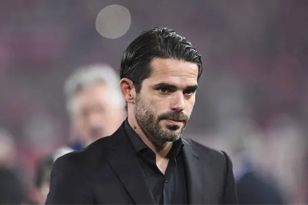 Boca debería pagar la cláusula de salida de Gago en Chivas si quiere contratarlo
