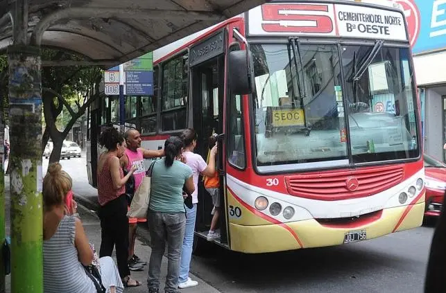 Paro de transporte: UTA Tucumán confirmó que los colectivos van a funcionar con normalidad
