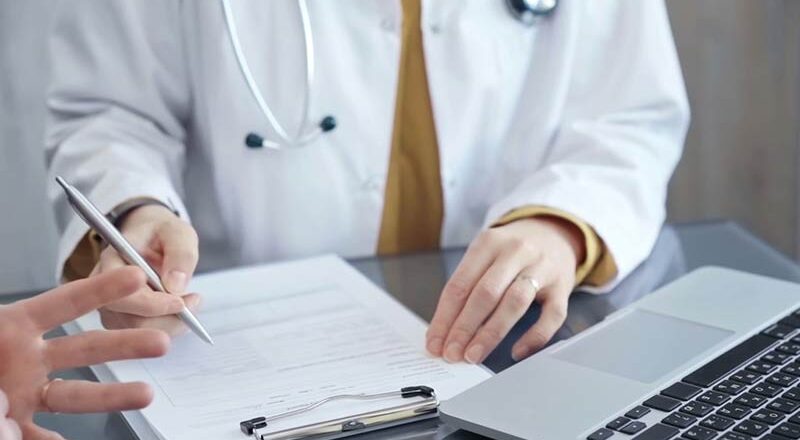 Prepagas: con subas por arriba de la inflación y devoluciones debajo de lo pautado