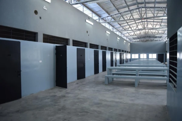 Hoy se habilita la nueva cárcel y se inicia el traslado de 700 presos