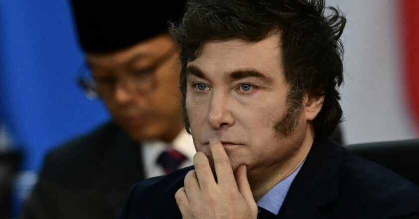 A vos te corro, a vos te echo