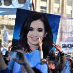 Una multitud desbordó la Plaza de Mayo en apoyo a Cristina Kirchner
