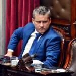 Campero fue increpado por docentes en la UNT y se escapó