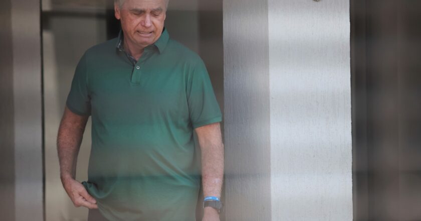 Quem os faz, paga por eles (el que las hace, las paga)
