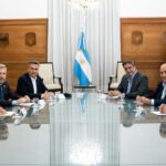 Extraña manera de dialogar