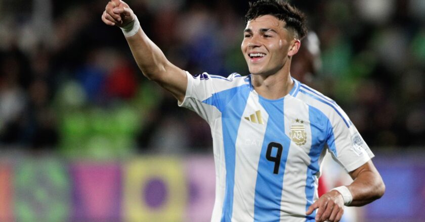 Los pibes tomaron cuba libre