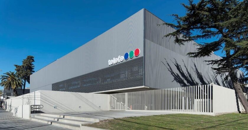 100 millones de dólares…por TE LE FE