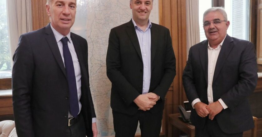 ¿Por qué no charlamos un ratito, eh?