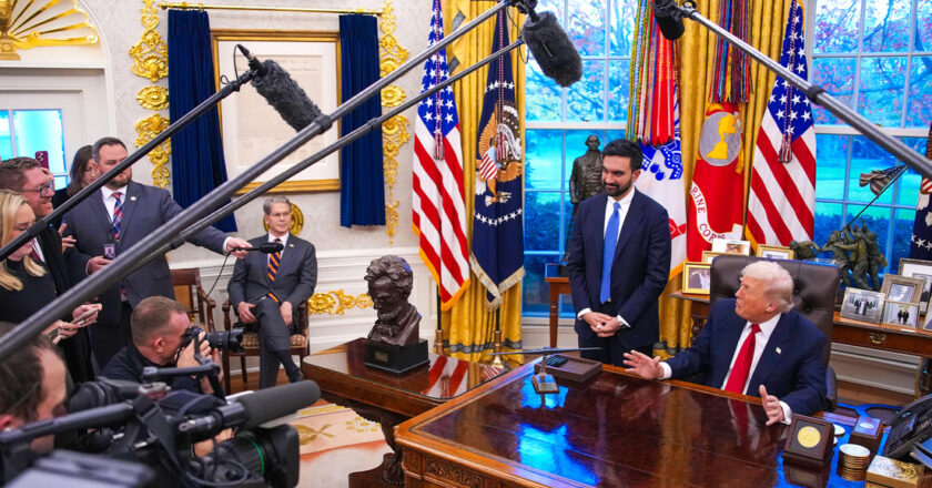 Una de Tarantino en la Casa Blanca (video)