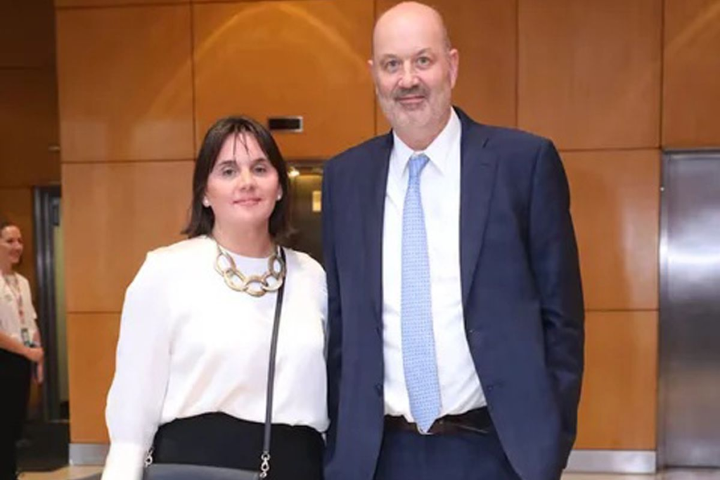 Cancillería adjudicó más de $114 millones a una entidad que lidera la esposa de Sturzenegger