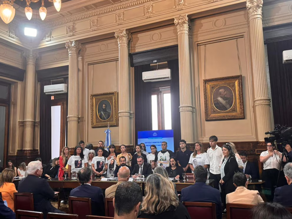 El Senado dio dictamen al Régimen Penal Juvenil y bajó la edad de imputabilidad a 14 años