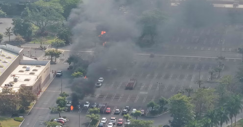 Confirman la muerte de “El Mencho” el líder del Cártel Jalisco y estalla la violencia en varios estados de México