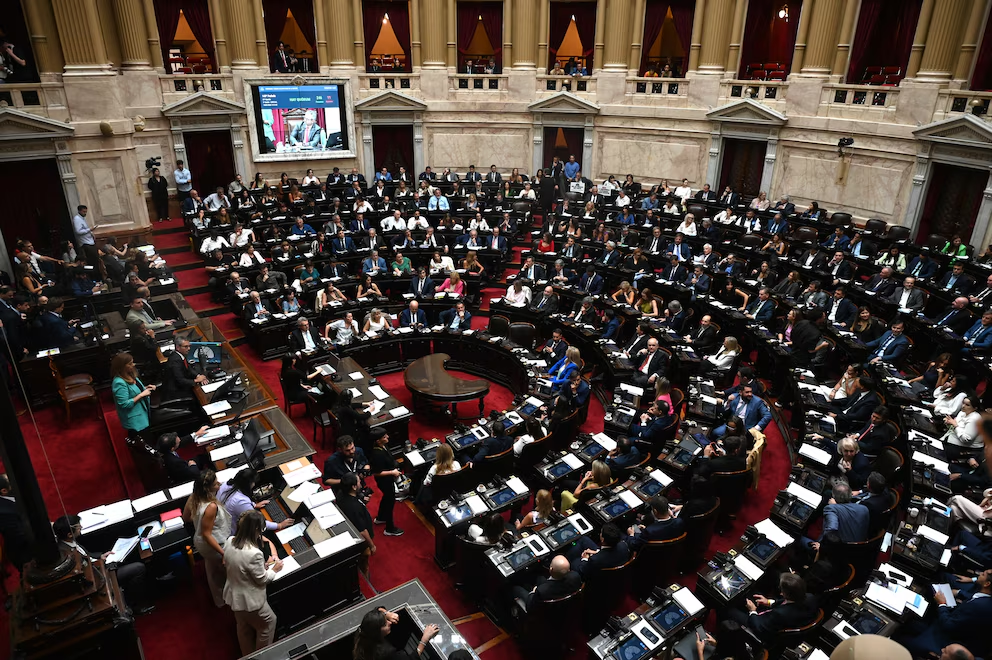 Entre protestas y negociaciones, el Senado define el futuro de la reforma laboral