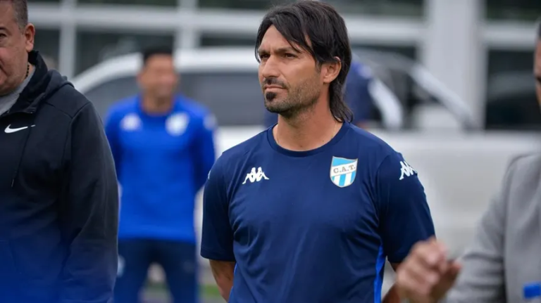 Atlético Tucumán cierra el ciclo de Hugo Colace