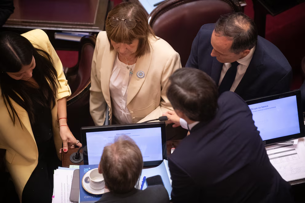 Reforma laboral: Bullrich busca cerrar el texto clave con senadores dialoguistas antes de la votación en el Senado