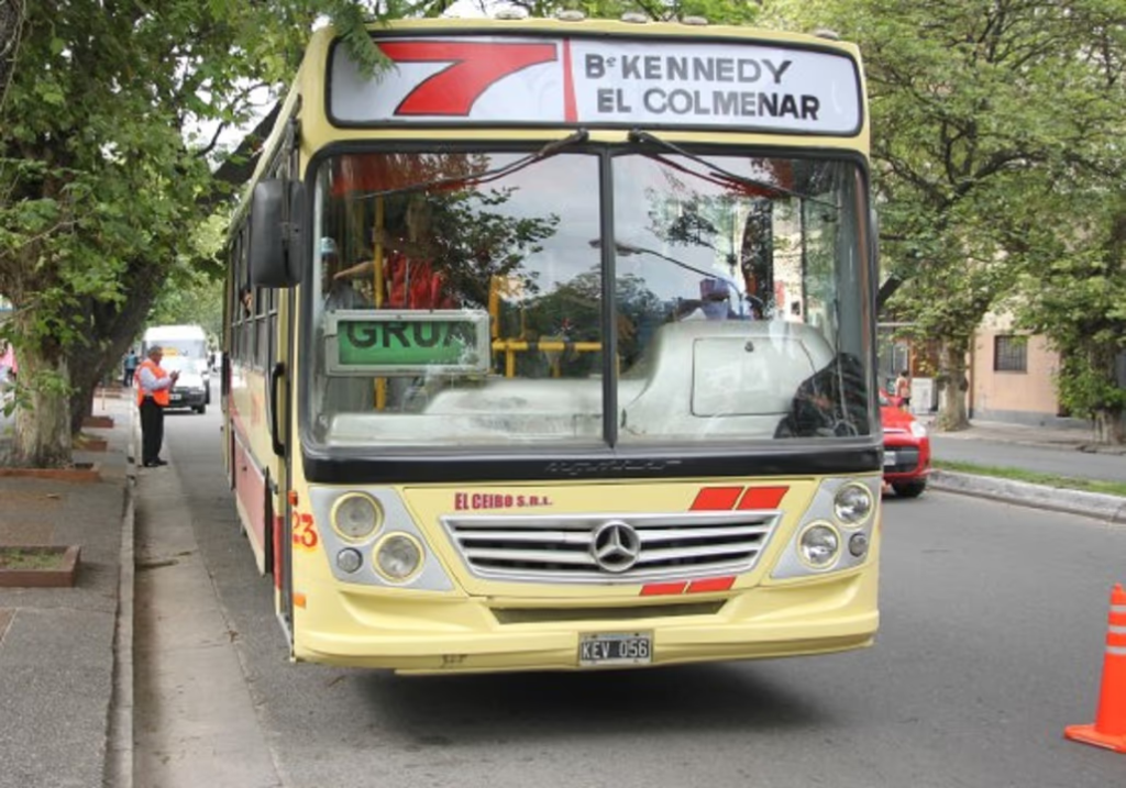 UTA amenaza con paro de colectivos en todo el interior si no se cumple acuerdo salarial