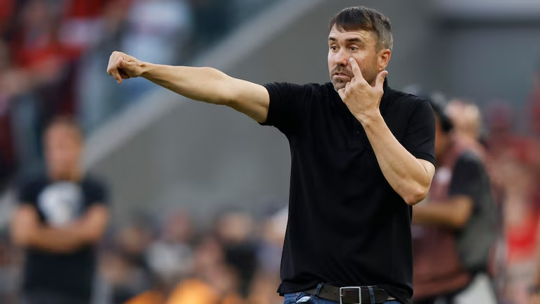 El “Chacho” ya decidió cómo encarar su debut como DT de River Plate