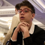 Faustino Oro busca coronarse como el gran maestro más joven de la historia