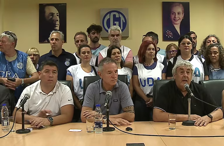 Sin avances en paritarias y con paro nacional, gremios docentes endurecen reclamos contra el Gobierno