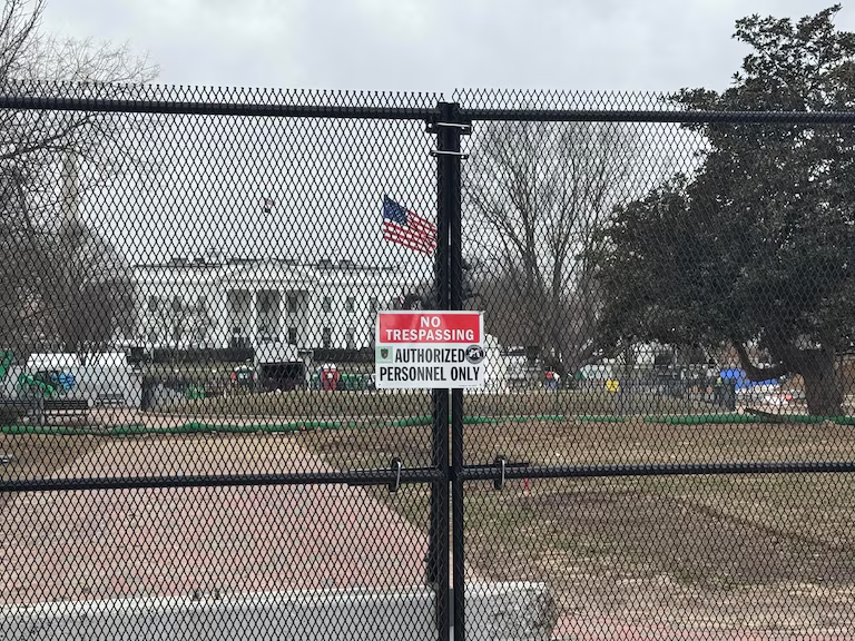 Estados Unidos refuerza la seguridad en la Casa Blanca tras el ataque a Irán